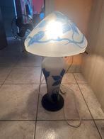 Prachtige oude lamp in glaspasta getekend, Ophalen, Zo goed als nieuw