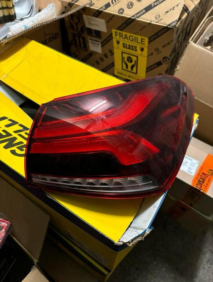 Feu arrière droit LED Mercedes Classe A BERLINE châssis W177, Autos : Pièces & Accessoires, Éclairage, Mercedes-Benz, Utilisé