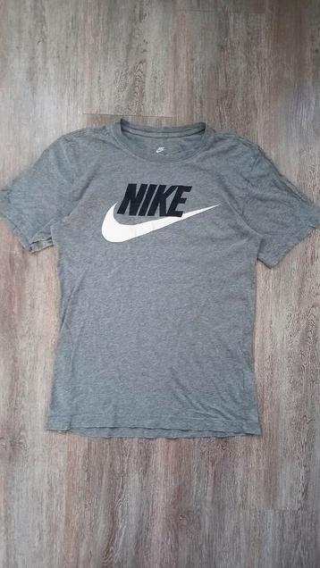 Nike Tshirt grijs - 100% katoen beschikbaar voor biedingen