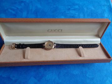 Montre Gucci femme. Vintage. beschikbaar voor biedingen