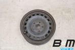 1 losse 15 inch stalen velg VW Golf 7 / Sportsvan 5Q0601027L, Gebruikt