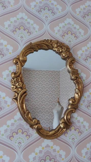 Brocante spiegel goud beschikbaar voor biedingen