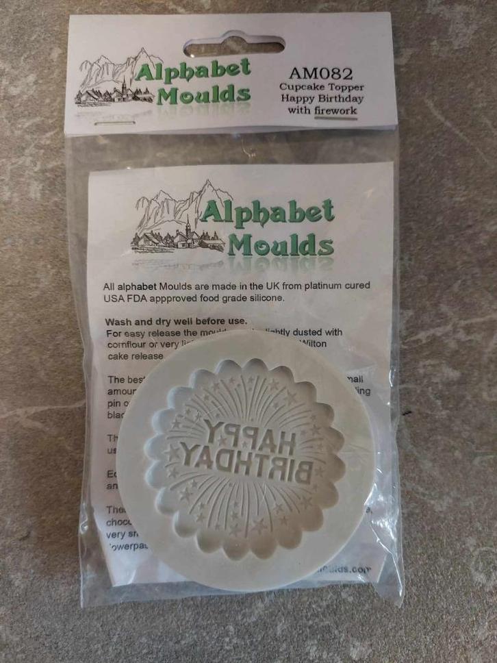 Alphabet Mould Cupcake Topper Happy Birthday With Firework, Hobby en Vrije tijd, Taarten en Cupcakes maken, Nieuw, Versiering
