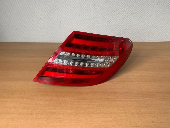 achterlicht Rechts mercedes C-klasse W204 sedan 2011-2015 Le, Auto-onderdelen, Verlichting, Mercedes-Benz, Gebruikt, Ophalen of Verzenden