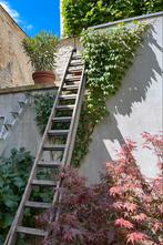 Oude stevige uitschuifbare houten ladder., Ophalen, Gebruikt, Ladder