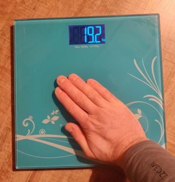 Pèse-personnes Quigg de couleur bleue (0-180 kg)