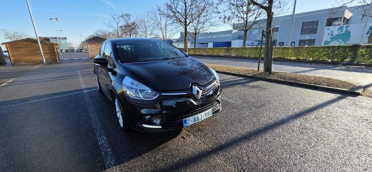 Renault Clio bj 2018 met 110000 km tal van optie s, Auto's, Renault, Bedrijf, Te koop, Clio, Airbags, Airconditioning, Bluetooth