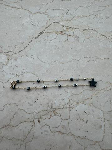 Bracelet fantaisie doré avec perles grises et étoile, Enlèvement ou Envoi, Avec bracelets à breloques ou perles, Or, Comme neuf