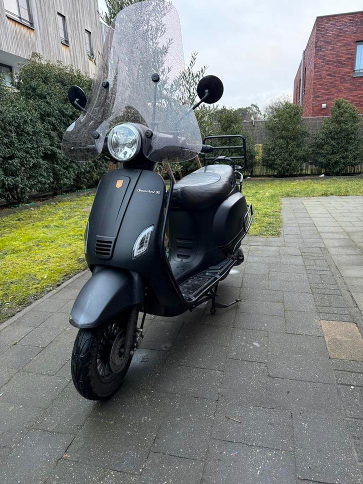 Trottinette La Souris Classe A construite en 2023, Vélos & Vélomoteurs, Scooters | Marques Autre, Comme neuf, Classe A (25 km/h)