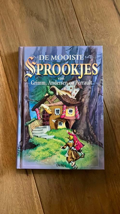 De mooiste sprookjes van Grimm, Andersen en Perrault, Livres, Livres pour enfants | Jeunesse | Moins de 10 ans, Comme neuf, Contes (de fées)