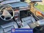 Mercedes-Benz 300CE-24 Cabriolet | 1993 | Route 66 Auctions, Auto's, Zwart, Mercedes-Benz, Bedrijf, Handgeschakeld
