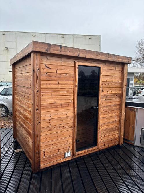 Buitensauna Showroom model 1,5 jaar. + gratis nieuwe kachel, Sport en Fitness, Sauna, Zo goed als nieuw, Ophalen of Verzenden