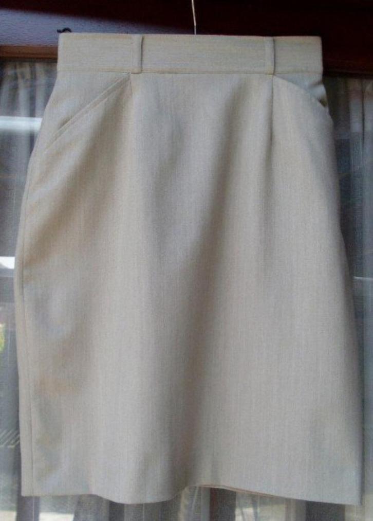 Beige rok van Zeno Bie maat 38, Kleding | Dames, Rokken, Gedragen, Maat 38/40 (M), Beige, Ophalen of Verzenden