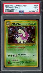 Meganium Holo PSA 9 - #154 - Japanese Neo 2000, Hobby en Vrije tijd, Verzamelkaartspellen | Pokémon, Verzenden, Zo goed als nieuw