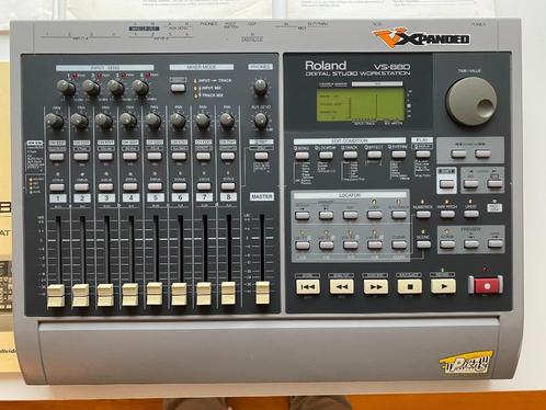 Roland VS-880, Muziek en Instrumenten, Mengpanelen, Gebruikt, 20 kanalen of meer, Microfooningang, Ophalen of Verzenden