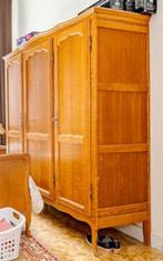 Belle armoire années 60 bois massif, Maison & Meubles, Armoires | Penderies & Garde-robes, Comme neuf, Enlèvement