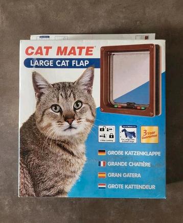 Kattenluik - bruin - Cat Mate beschikbaar voor biedingen
