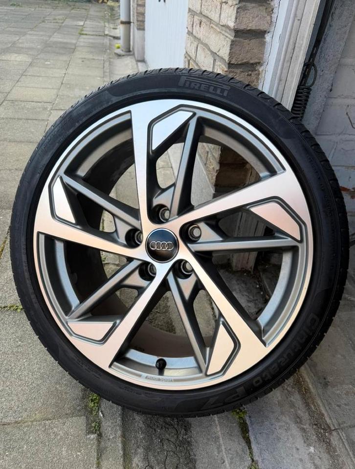 Audi sport velgen Originele 18 inch + PIRELLI-BANDEN, Auto-onderdelen, Banden en Velgen, Band(en), 18 inch, Ophalen