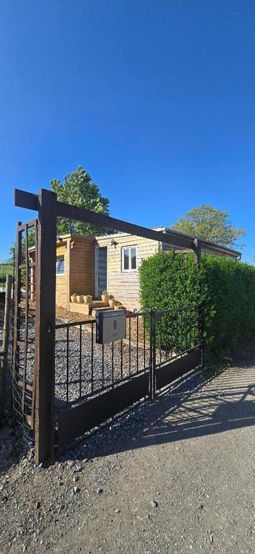 Prachtige bungalow volledig gerenoveerd beschikbaar voor biedingen