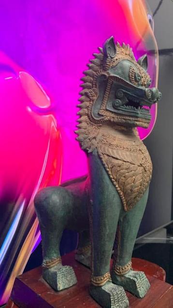 EXTRAORDINARY GREEN COLLECTTION THAIS IN MASSIVE BRONZE beschikbaar voor biedingen