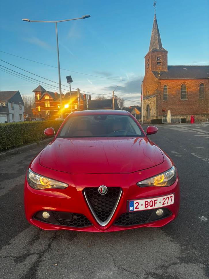 Alfa Roméo giulia automatique 2.2L 150ch, Auto's, Alfa Romeo, Particulier, Giulia, ABS, Adaptieve lichten, Airconditioning, Bluetooth