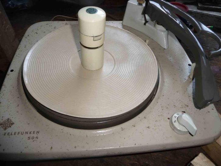 tourne disque TELEFUNKEN 504 pour pièces ou réemploi, Audio, Tv en Foto, Platenspelers, Gebruikt, Platenspeler, Overige merken