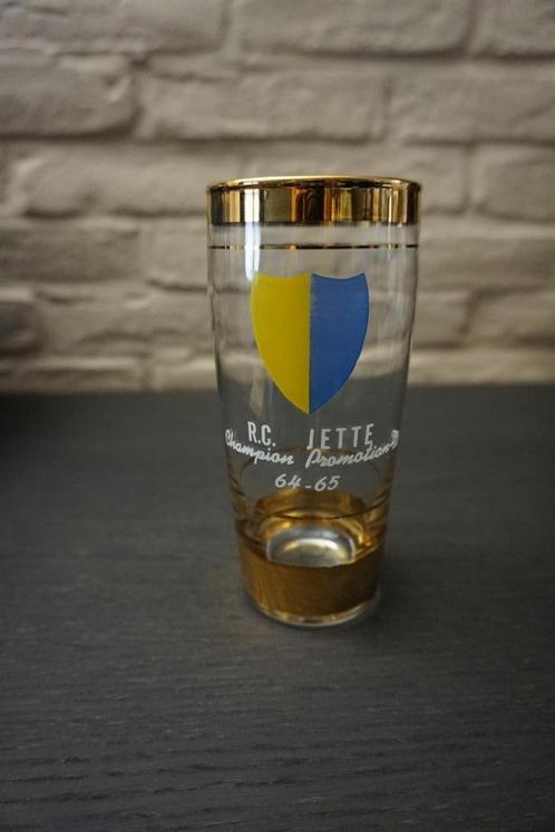 uniek zeldzaam voetbal glas van R.C. Jette van 1965, Verzamelen, Sportartikelen en Voetbal, Ophalen of Verzenden