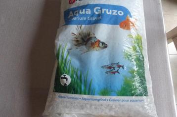 aquarium gravel witte steentjes beschikbaar voor biedingen