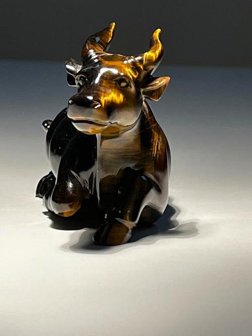 VTG Chinese handsculpted gold tigereye bison natural stone, Antiek en Kunst, Kunst | Niet-Westerse kunst, Ophalen of Verzenden