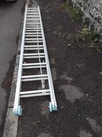 Double échelle neuve 4x2  et attache de toi, Ophalen of Verzenden, Zo goed als nieuw, Ladder