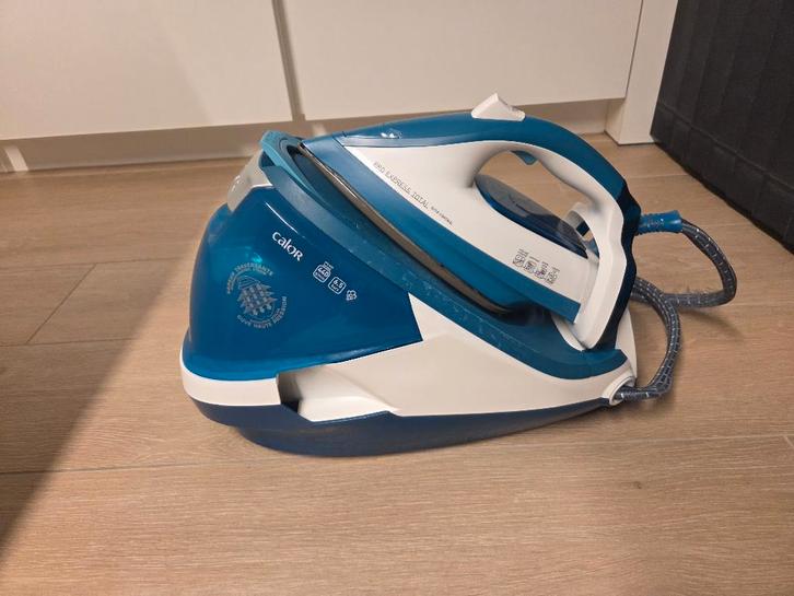 Calor Pro Express Total GV8963 strijkijzer stoom generator, Elektronische apparatuur, Strijkijzers en Strijkplanken, Gebruikt