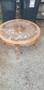 Salon tafel, Ophalen