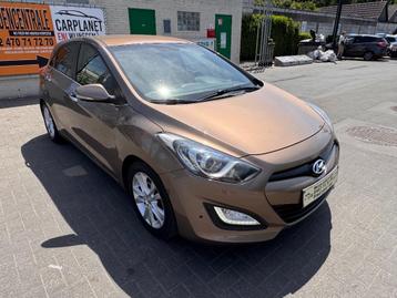HYUNDAI beschikbaar voor biedingen
