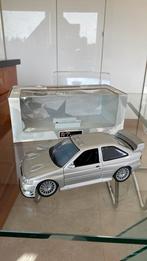 Ford RS Cosworth 1:18 UT Models, Hobby & Loisirs créatifs, Voitures miniatures | 1:18, Utilisé, UT Models, Voiture