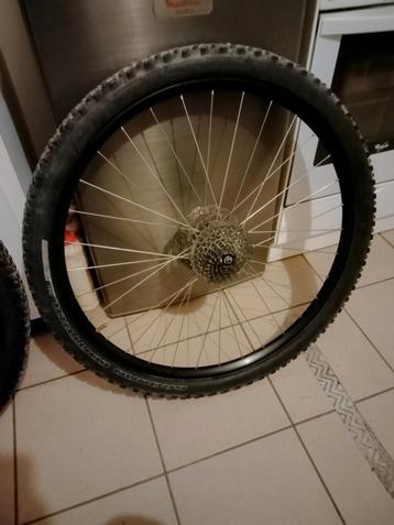 Wielen specialized 900 beschikbaar voor biedingen