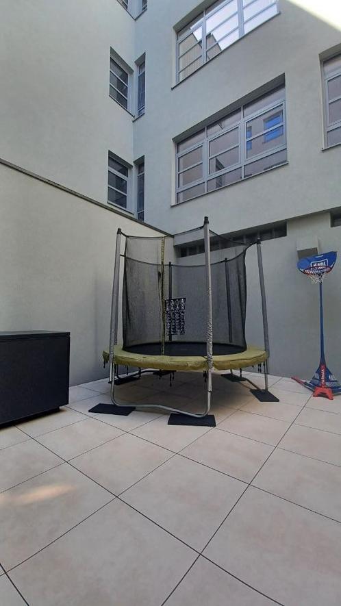 DOMYOS Trampoline 240 met veiligheidsnet montage zonder gere, Kinderen en Baby's, Speelgoed | Buiten | Trampolines, Gebruikt, Ophalen