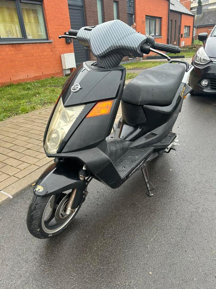 Scooter keeway flash classe A, Fietsen en Brommers, Brommeronderdelen | Scooters, Zo goed als nieuw, Ophalen