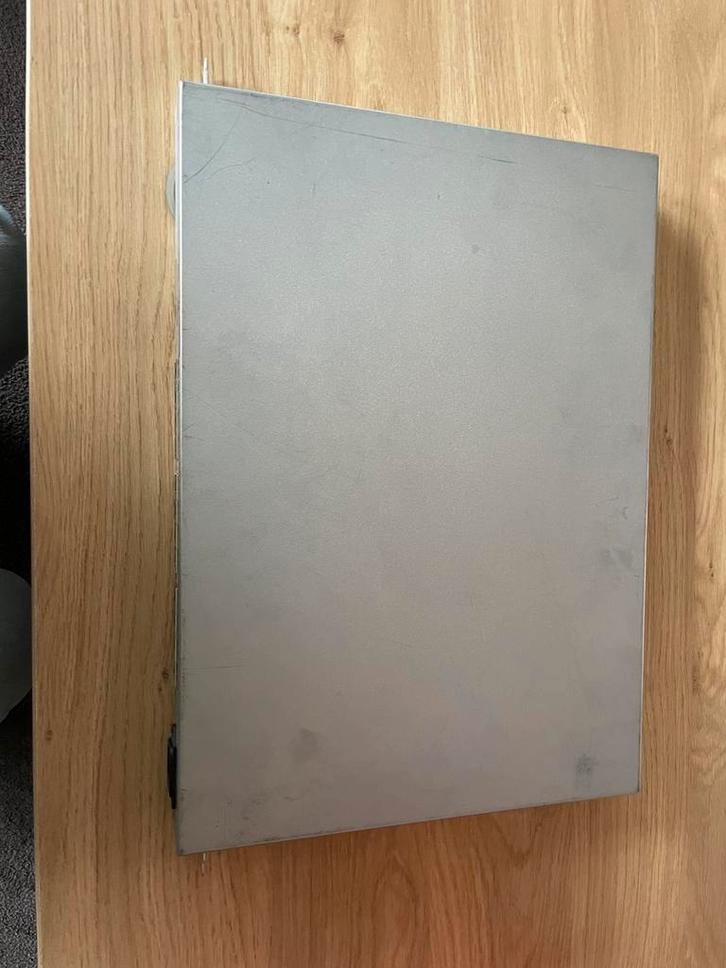 Brocade 300 80-1007285-02, Computers en Software, Netwerk switches, Gebruikt, Ophalen of Verzenden