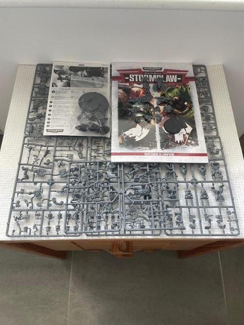 Orks sur grappe de la boîte Sanctus Reach : Stormclaw W40K, Hobby en Vrije tijd, Wargaming, Zo goed als nieuw, Warhammer 40000