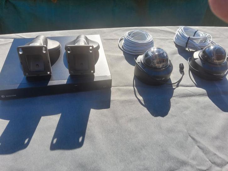 Bascom 2 Camera's met 3000 GB recorder met 16 kanalen, Audio, Tv en Foto, Videobewaking, Ophalen of Verzenden