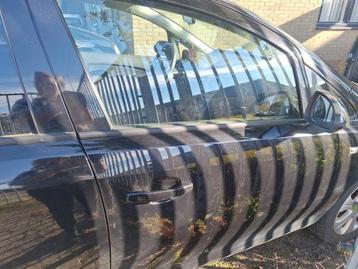 Portier 4Deurs rechts-voor van een Opel Corsa (2HU) beschikbaar voor biedingen