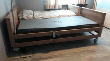 Ziekenhuisbed Burmeier Armina III  24 Volt met Tempur matras beschikbaar voor biedingen