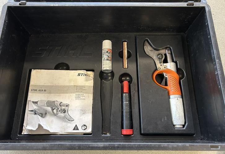 Stihl ASA 85 accu takkenschaar/accusnoeischaar gebruikt, Tuin en Terras, Snoeischaren, Gebruikt, 40 t/m 49 mm, Ophalen