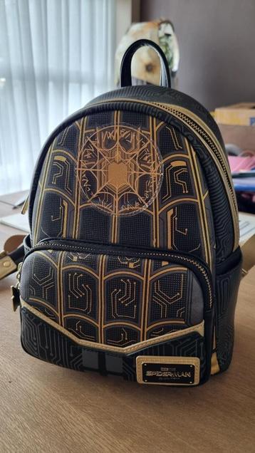 LOUNGEFLY Spider-man Amazon exclusive zeldzaam beschikbaar voor biedingen