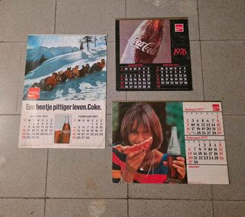 3 oude coca cola kalenders van 1973, 1976 en 1977 beschikbaar voor biedingen
