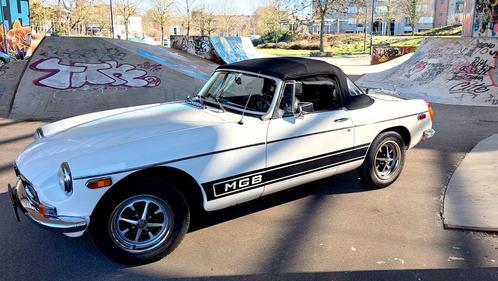 MGB originele mooie staat, Hobby en Vrije tijd, Modelauto's | 1:24, Zo goed als nieuw, Motor, Ophalen
