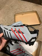 Adidas schoenen met stuts/click vooraan, Sport en Fitness, Bergsport en Wandelen, Ophalen, Nieuw