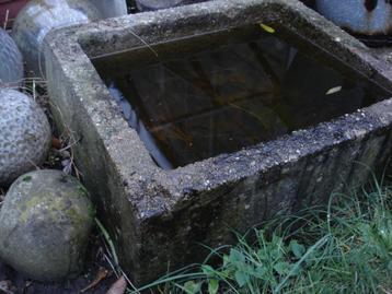 2 x vieux béton/berceau en béton/bac à fleurs/bol d'eau