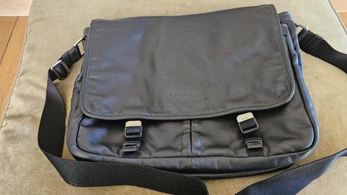 Schoudertas Prada voor mannen, Handtassen en Accessoires, Tassen | Schoudertassen, Gebruikt, Overige merken, Zwart, Ophalen