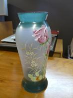 Vase en opaline, Enlèvement